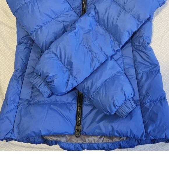 NWT Canada Goose Abbott Hoody Lightweight Down Jacket XS - Picture 3 of 8